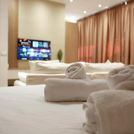 Palm Haven Premium