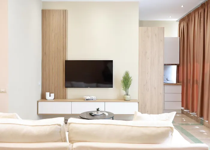 Palm Haven Premium *